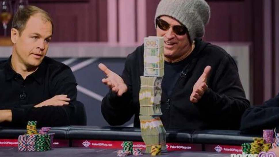 高額桌撲克 印度三哥持續(xù)倒大霉 中三條仍送了價值出去