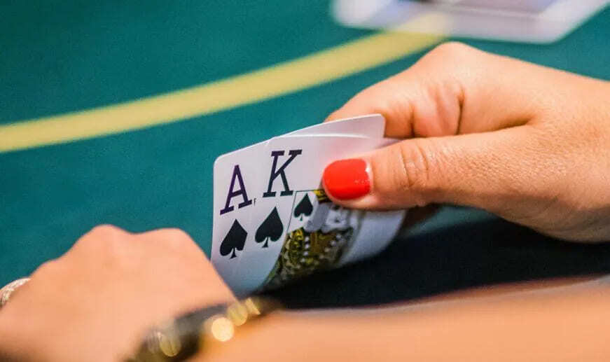 德州撲克同花底牌 你玩對了嗎？